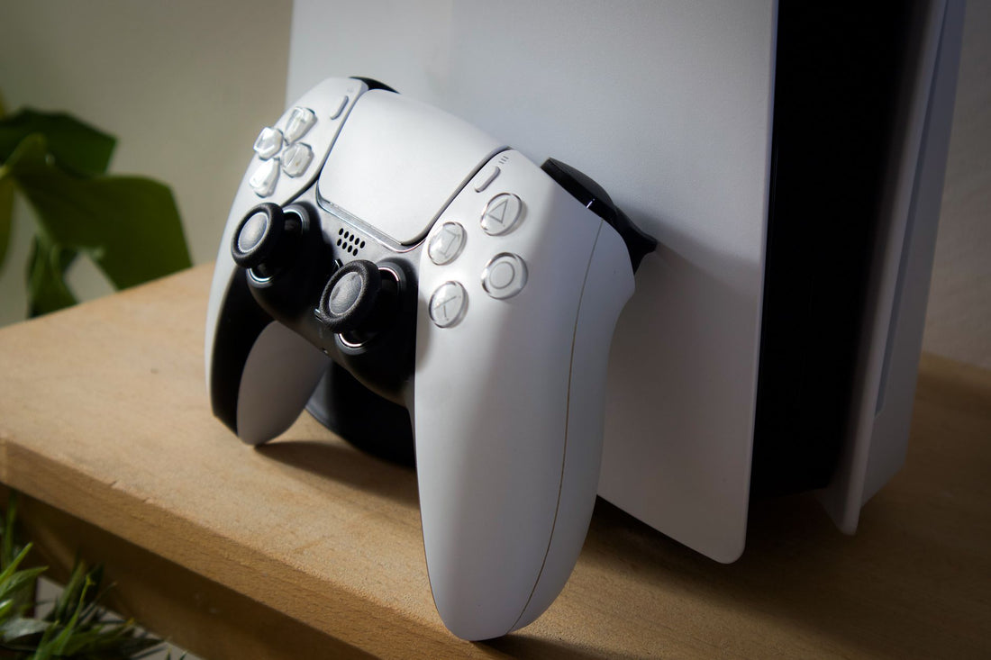 PlayStation 5 con su joystick DualSense