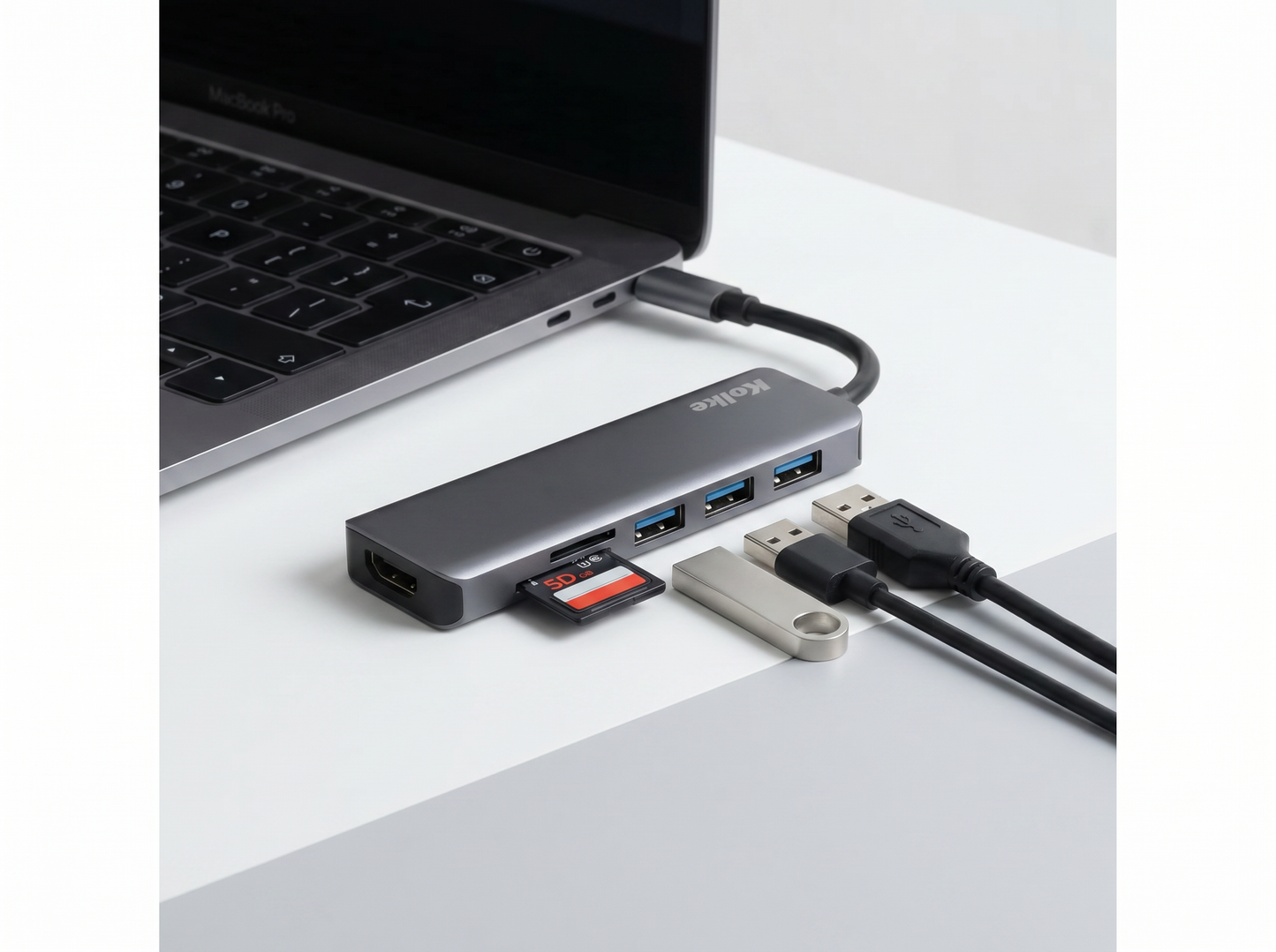 Hub USB-C Kolke KCH-430 6 en 1 Multipuerto para Notebook