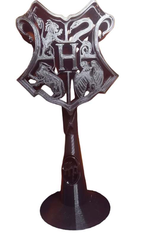 Escudo de Hogwarts en Pedestal Impreso en 3D