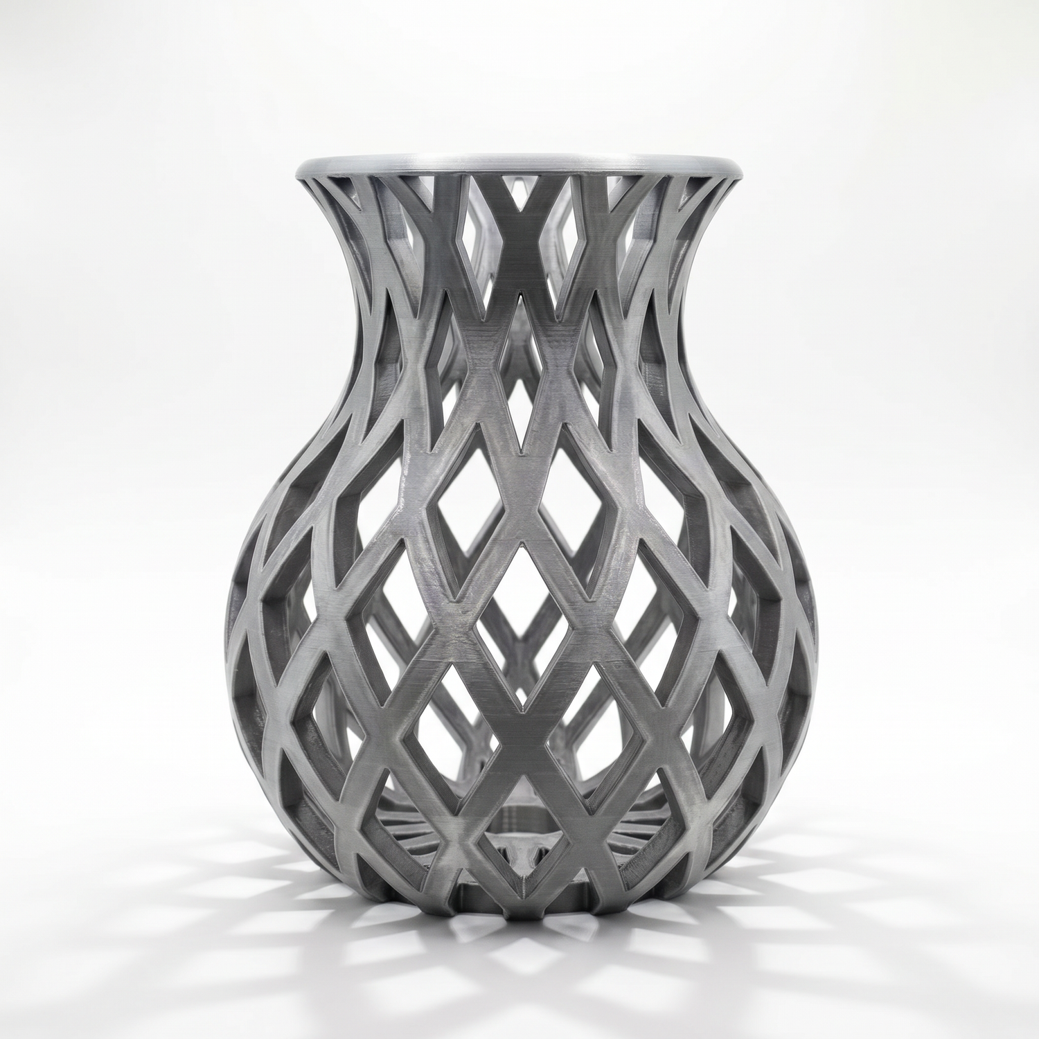 Vasija Decorativa Lattice Gris — Impresa en 3D en PLA, Diseño Geométrico